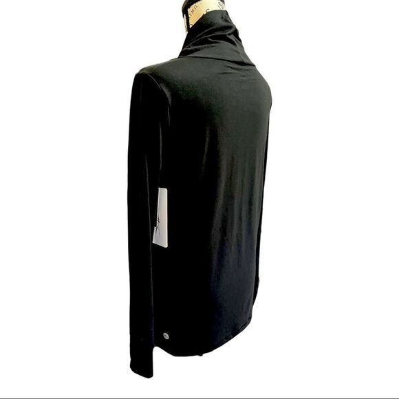 X by Gottex Peach Skin Long Sleeve Athletic Shirt in Black - Picture 6 of 8